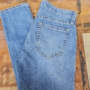 Ladies Size 2 Girlfriend GAP Classic Blue Straight Leg Jeans